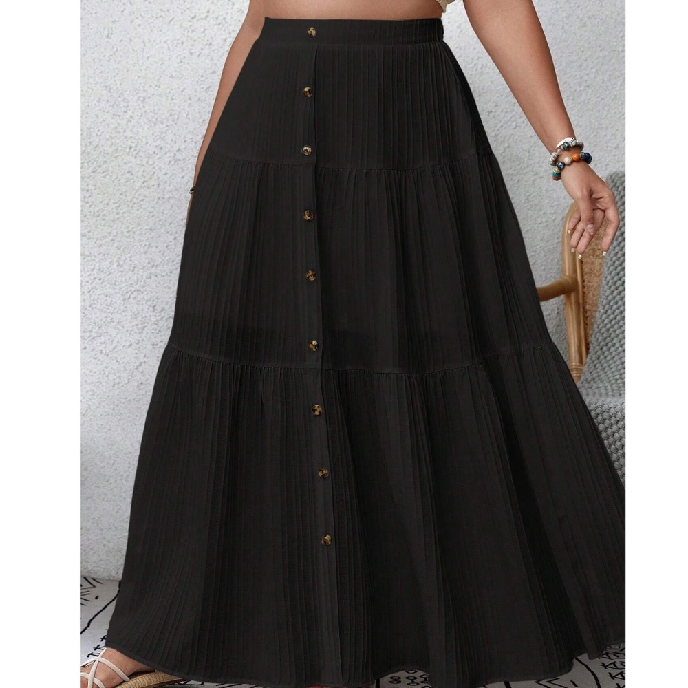 Plus Solid Button Detail Stretchy Waist Maxi Skirt - Picture 8 of 8